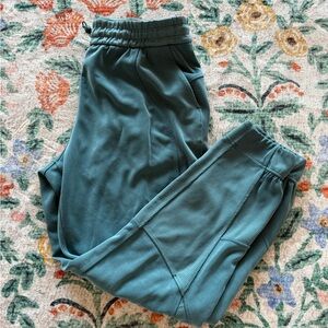 Lululemon Brushed Softstreme Ribbed High Rise Jogger Size 10